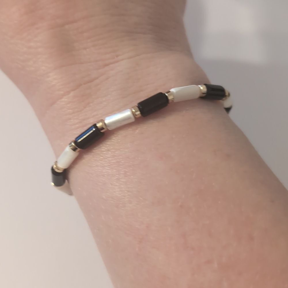617 Black Gold and Faux Pearl‎ Beaded Bracelet
